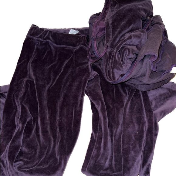 Maxmara weekend purple velour track suit, elegant and unusual! - Picture 2 of 12